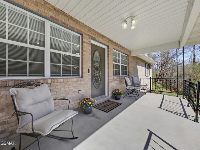 786 Pine Mountain Road, Pigeon Forge, TN 37863