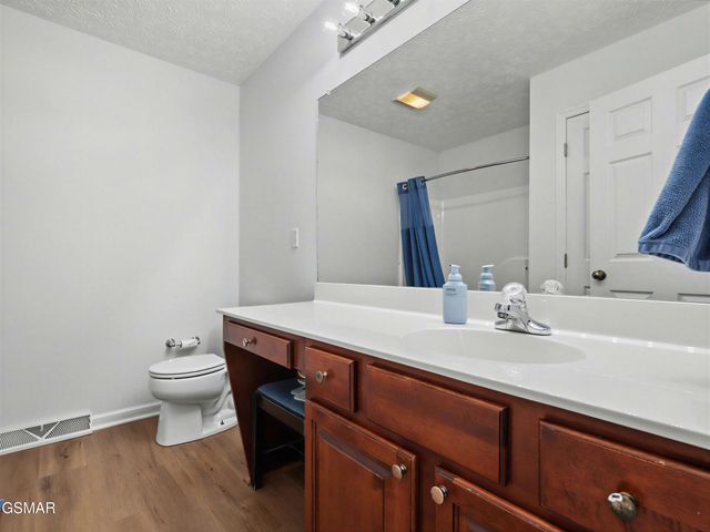 786 Pine Mountain Road, Pigeon Forge, TN 37863