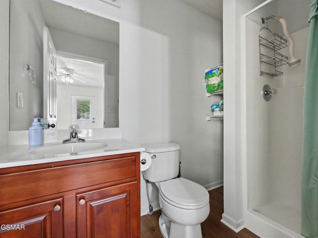 786 Pine Mountain Road, Pigeon Forge, TN 37863