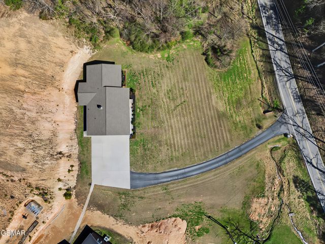 786 Pine Mountain Road, Pigeon Forge, TN 37863