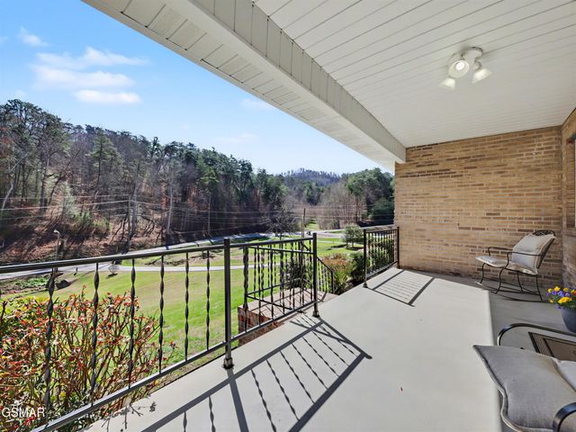 786 Pine Mountain Road, Pigeon Forge, TN 37863