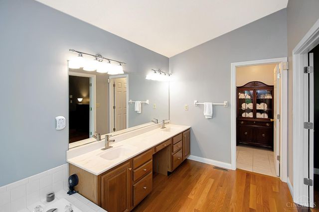 7075 Ashwood Knolls Drive, Fairfield Twp, OH 45011