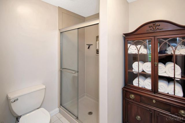 7075 Ashwood Knolls Drive, Fairfield Twp, OH 45011