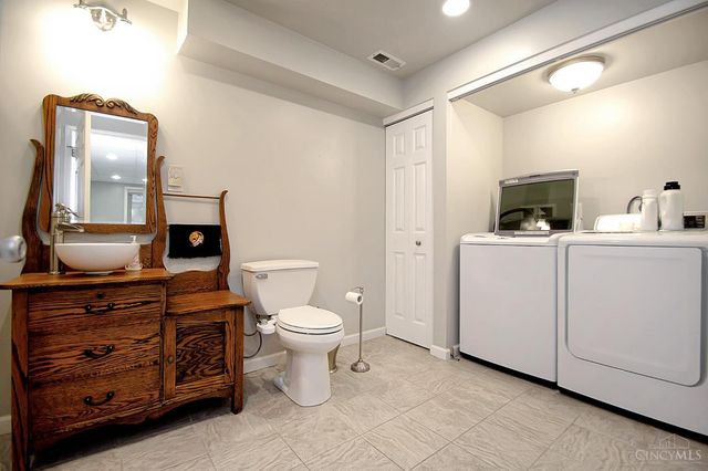 7075 Ashwood Knolls Drive, Fairfield Twp, OH 45011