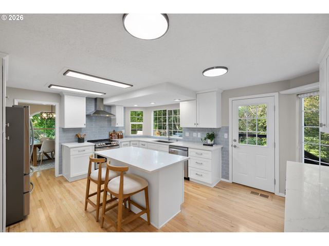12013 Se 117TH Ave, Happy Valley, OR 97086