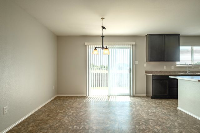 324 Broken Bow Drive, Krum, TX 76249