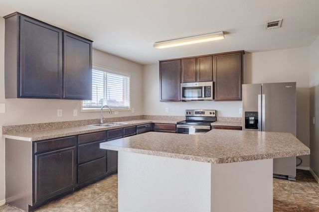 324 Broken Bow Drive, Krum, TX 76249
