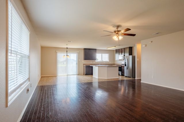 324 Broken Bow Drive, Krum, TX 76249