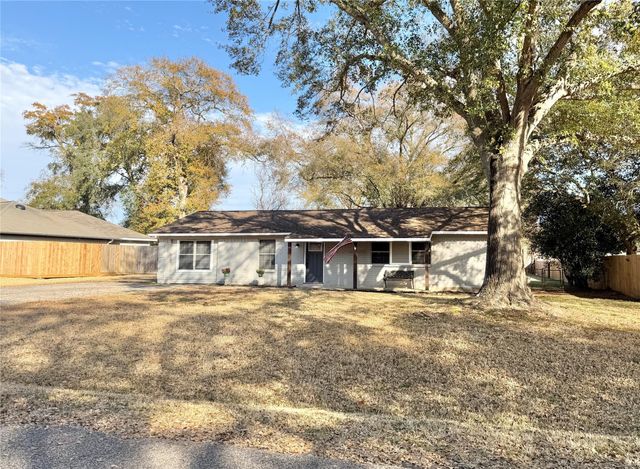 32016 S Wiggins Street, Magnolia, TX 77355