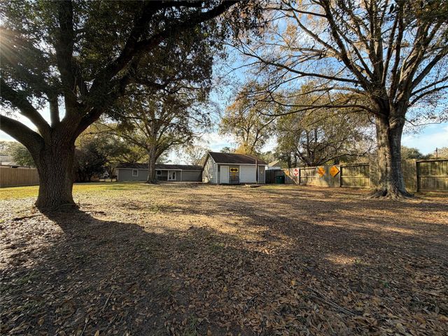 32016 S Wiggins Street, Magnolia, TX 77355