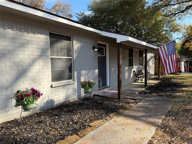 32016 S Wiggins Street, Magnolia, TX 77355