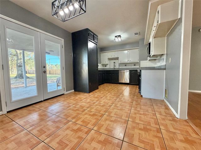 32016 S Wiggins Street, Magnolia, TX 77355