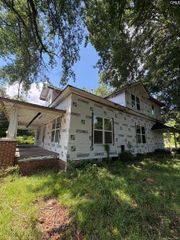 138 S Pine Street, Batesburg, SC 29006