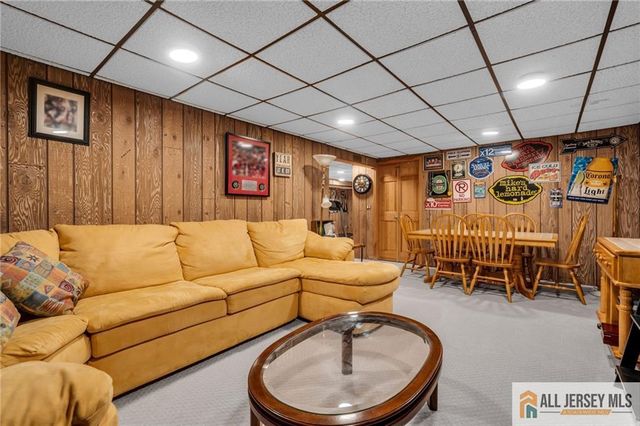 1 Manor Drive, Hillsborough, NJ 08844