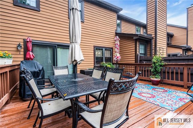1 Manor Drive, Hillsborough, NJ 08844
