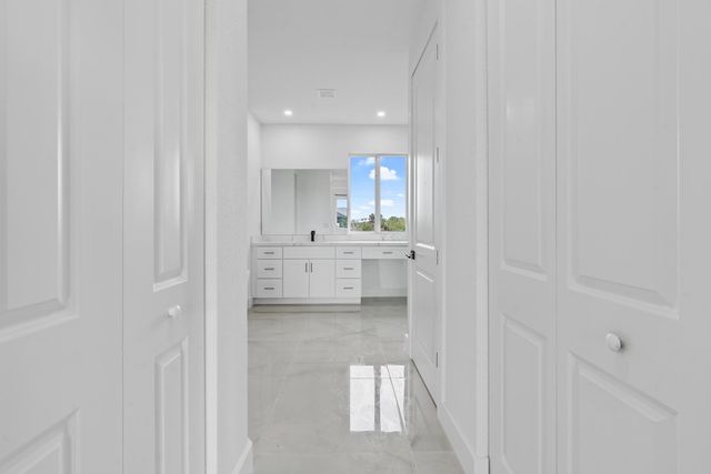 10071 Kingsville Drive, Port Charlotte, FL 33981