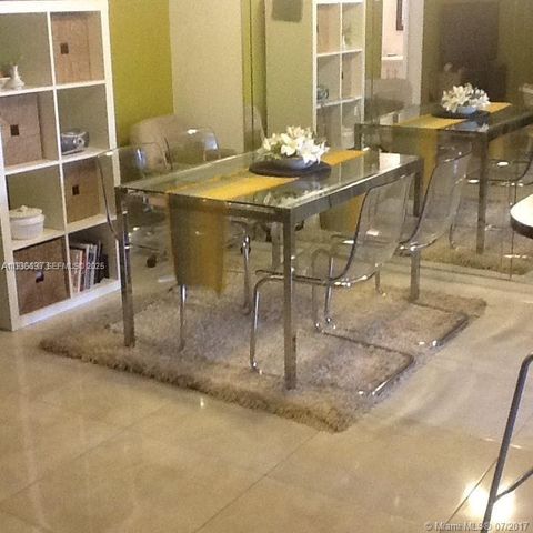 541 Blue Heron Dr 215, Hallandale Beach, FL 33009