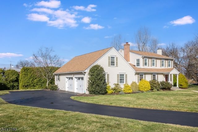 10 Torlish Gate, Raritan Boro, NJ 08869