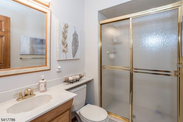 10 Torlish Gate, Raritan Boro, NJ 08869