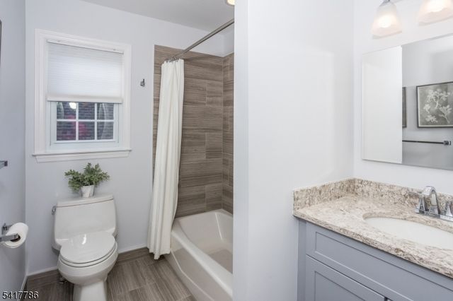 10 Torlish Gate, Raritan Boro, NJ 08869