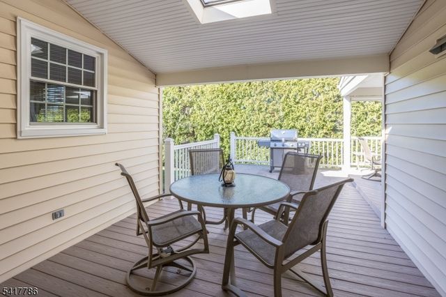 10 Torlish Gate, Raritan Boro, NJ 08869