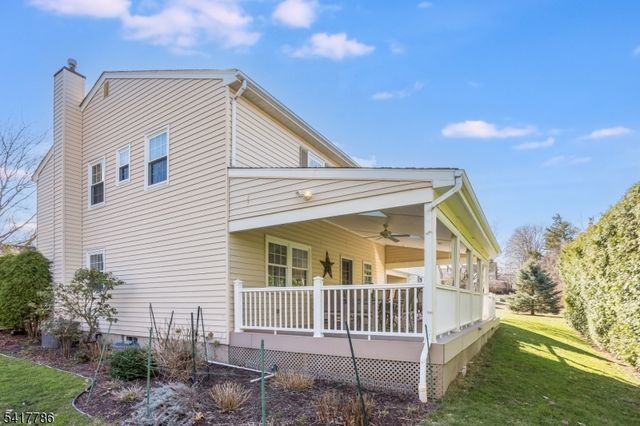 10 Torlish Gate, Raritan Boro, NJ 08869