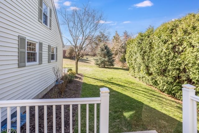 10 Torlish Gate, Raritan Boro, NJ 08869