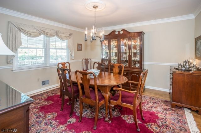 10 Torlish Gate, Raritan Boro, NJ 08869