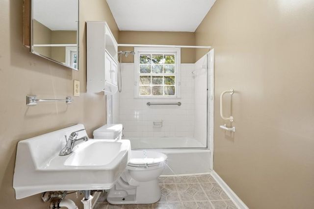 3485 Navaho SE Trail, Smyrna, GA 30080