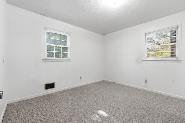 3485 Navaho SE Trail, Smyrna, GA 30080