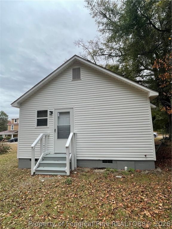 1106 Simpson Street, Fayetteville, NC 28305 — photo 2