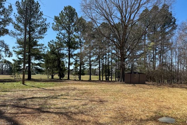 6490 NC Highway 135, Stoneville, NC 27048