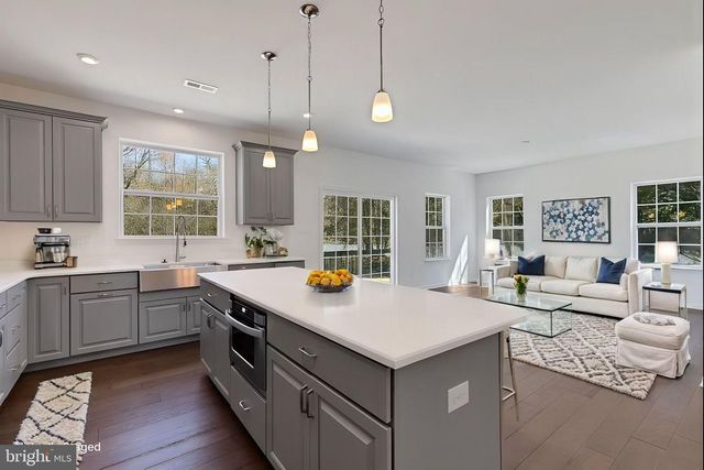 51 EDISON RD, Cherry Hill, NJ 08034