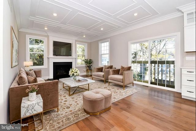 51 EDISON RD, Cherry Hill, NJ 08034