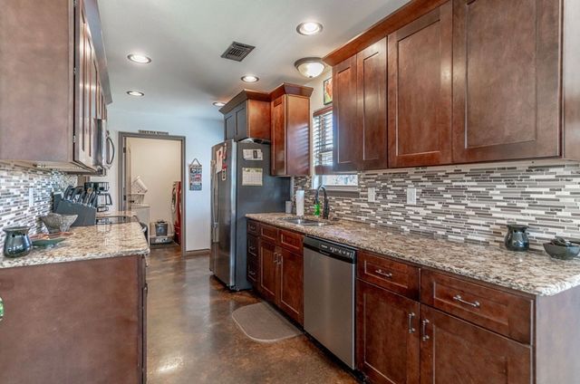2302 San Saba Court, Granbury, TX 76048