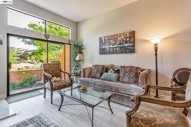 4001 W Lakeshore, San Ramon, CA 94582