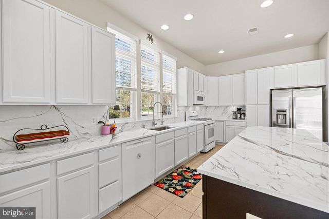 7153 COMRIE CT, Warrenton, VA 20187
