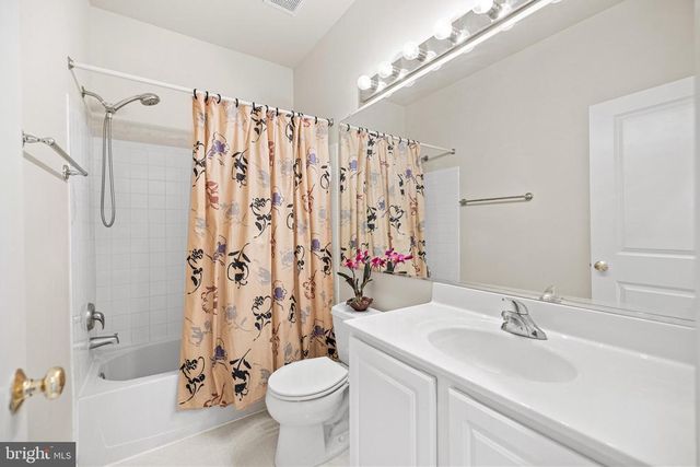 7153 COMRIE CT, Warrenton, VA 20187