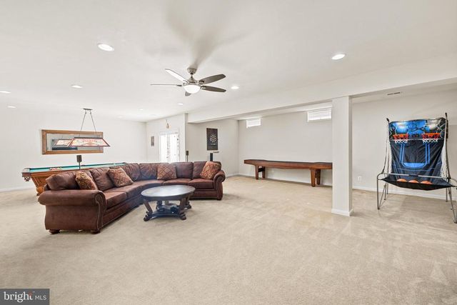 7153 COMRIE CT, Warrenton, VA 20187