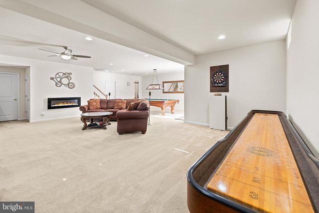 7153 COMRIE CT, Warrenton, VA 20187