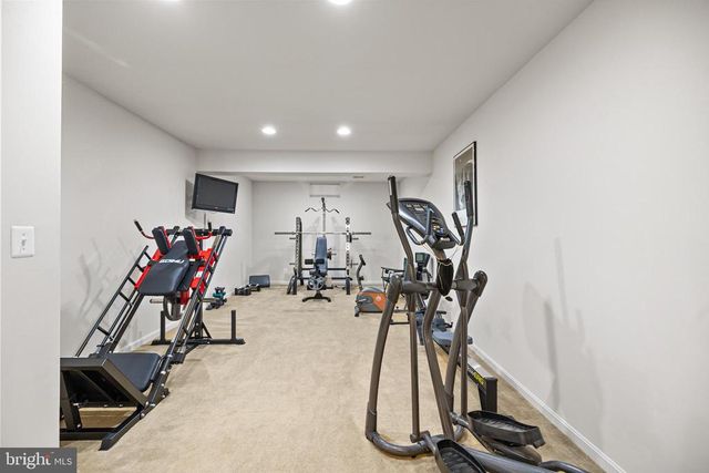 7153 COMRIE CT, Warrenton, VA 20187