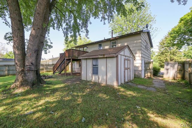 210 Floradale Road, Salina, NY 13088