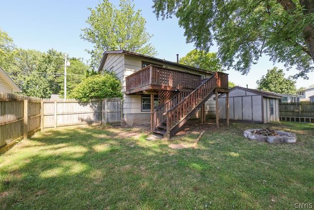 210 Floradale Road, Salina, NY 13088