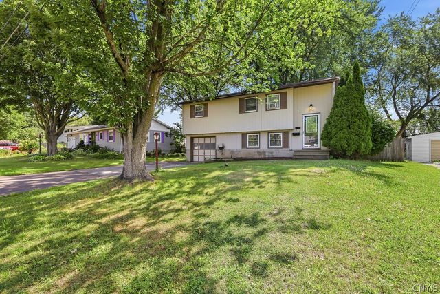210 Floradale Road, Salina, NY 13088