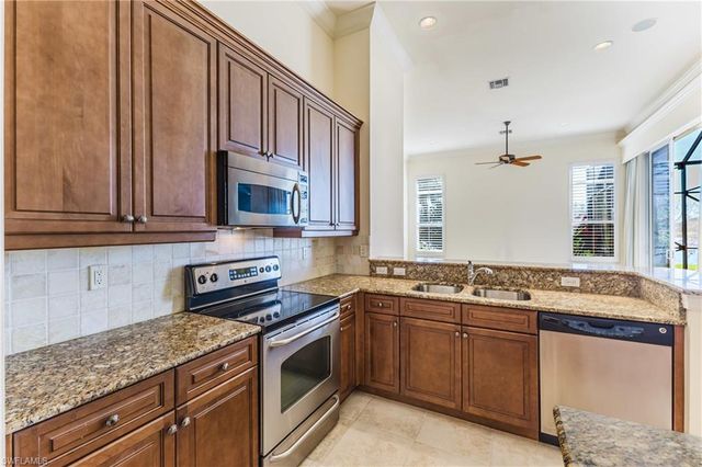 3306 Chestnut Grove DR, Alva, FL 33920