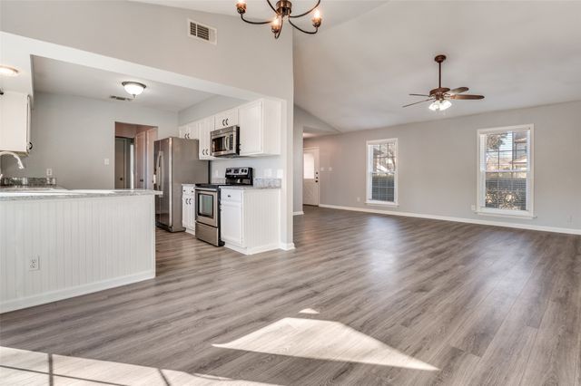 6314 Brookgate Drive, Arlington, TX 76016