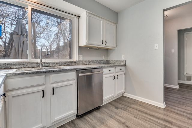 6314 Brookgate Drive, Arlington, TX 76016