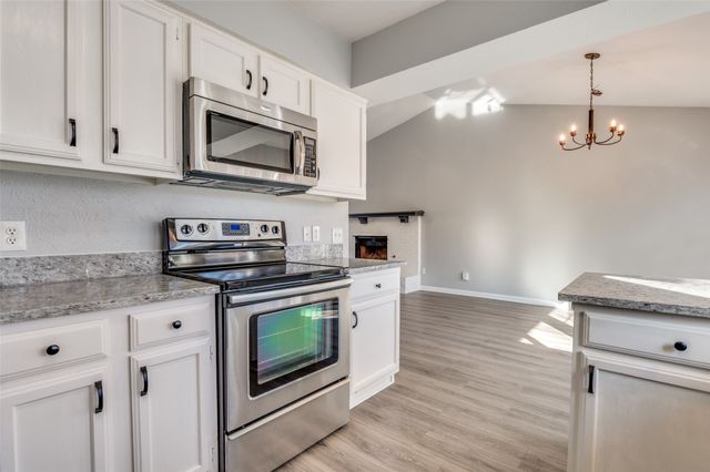 6314 Brookgate Drive, Arlington, TX 76016