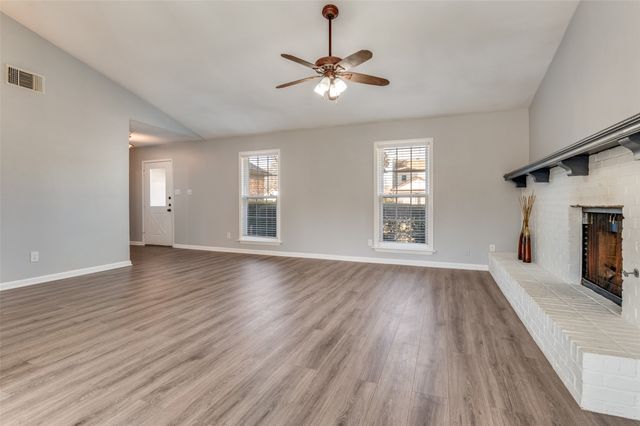 6314 Brookgate Drive, Arlington, TX 76016