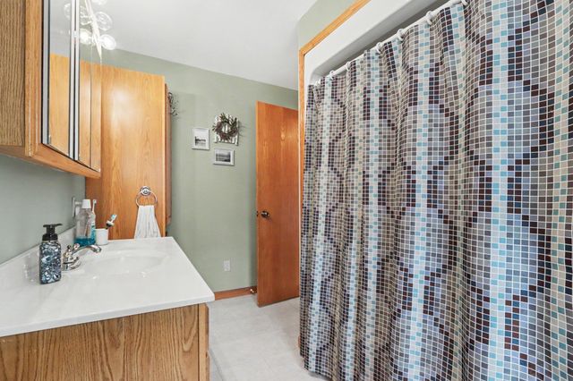 27161 2nd Avenue, Allegan, MI 49010